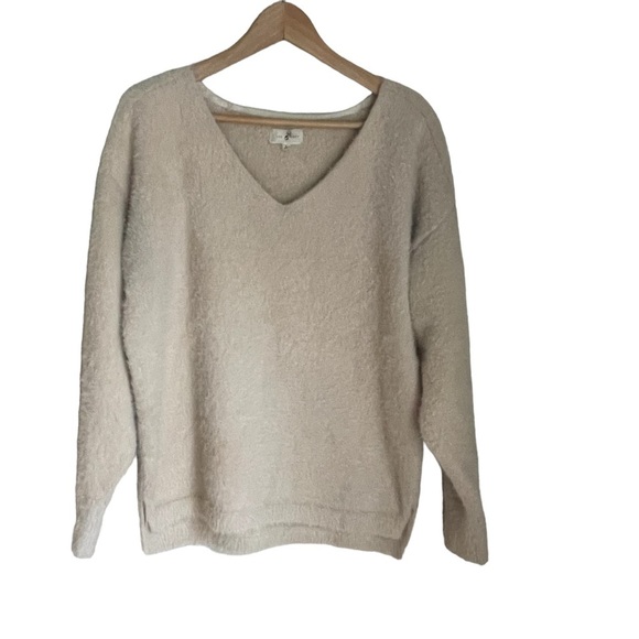 Lou & Grey  Fuzzy V-Neck Sweater Size: L - Picture 7 of 8